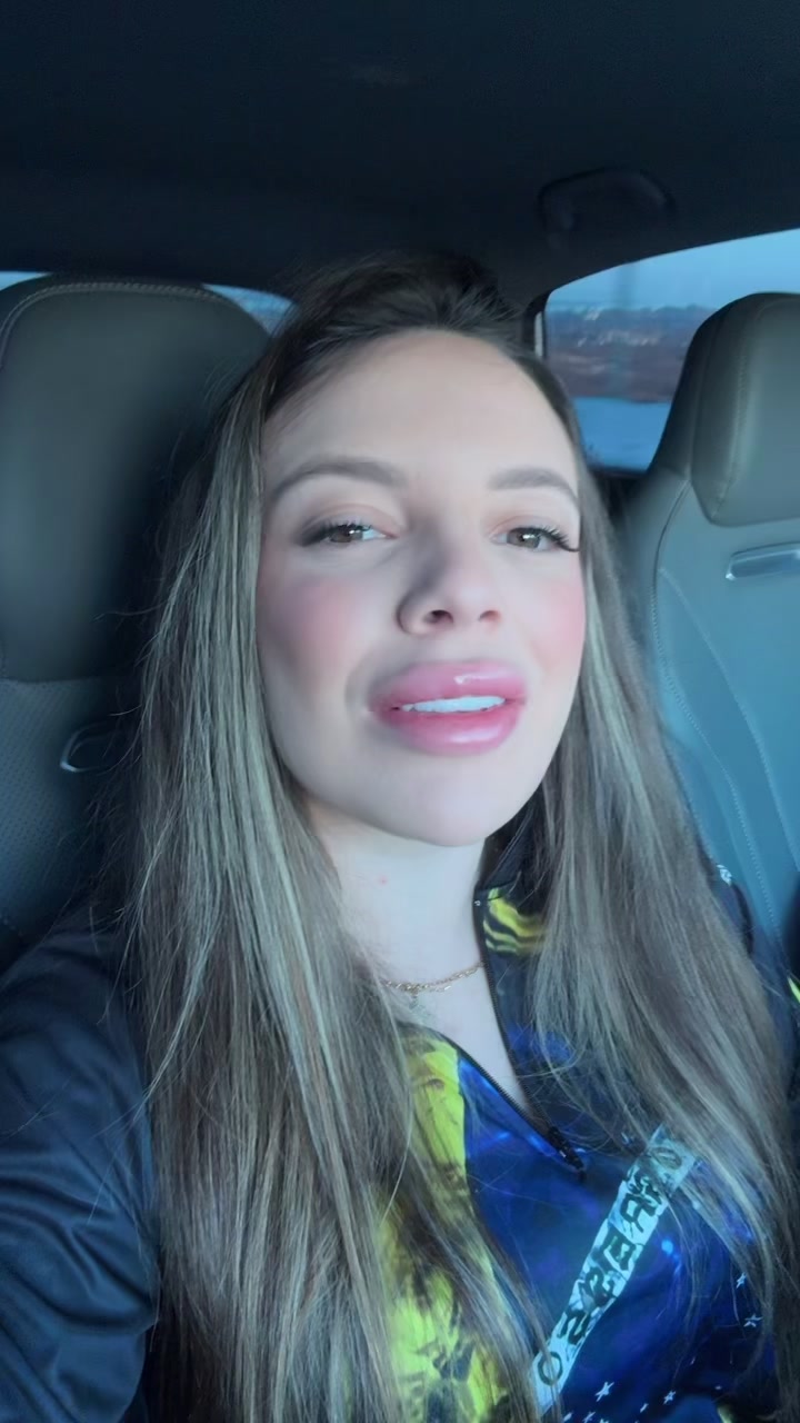 @Vitória Salazar