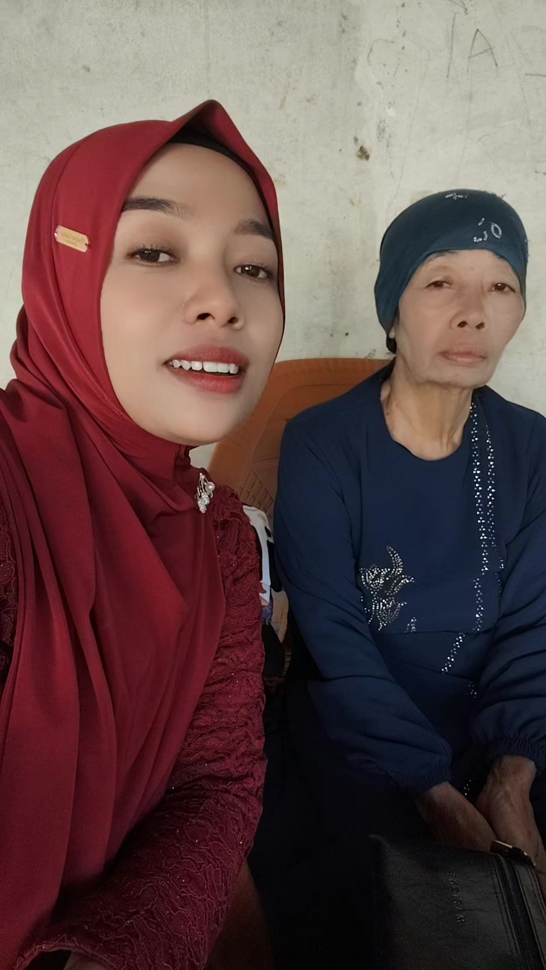 @Ayu