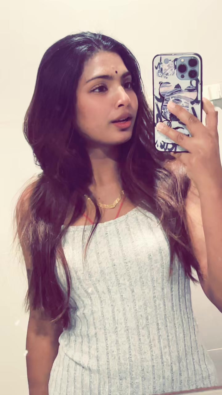 @Dvyaa🤍🌼