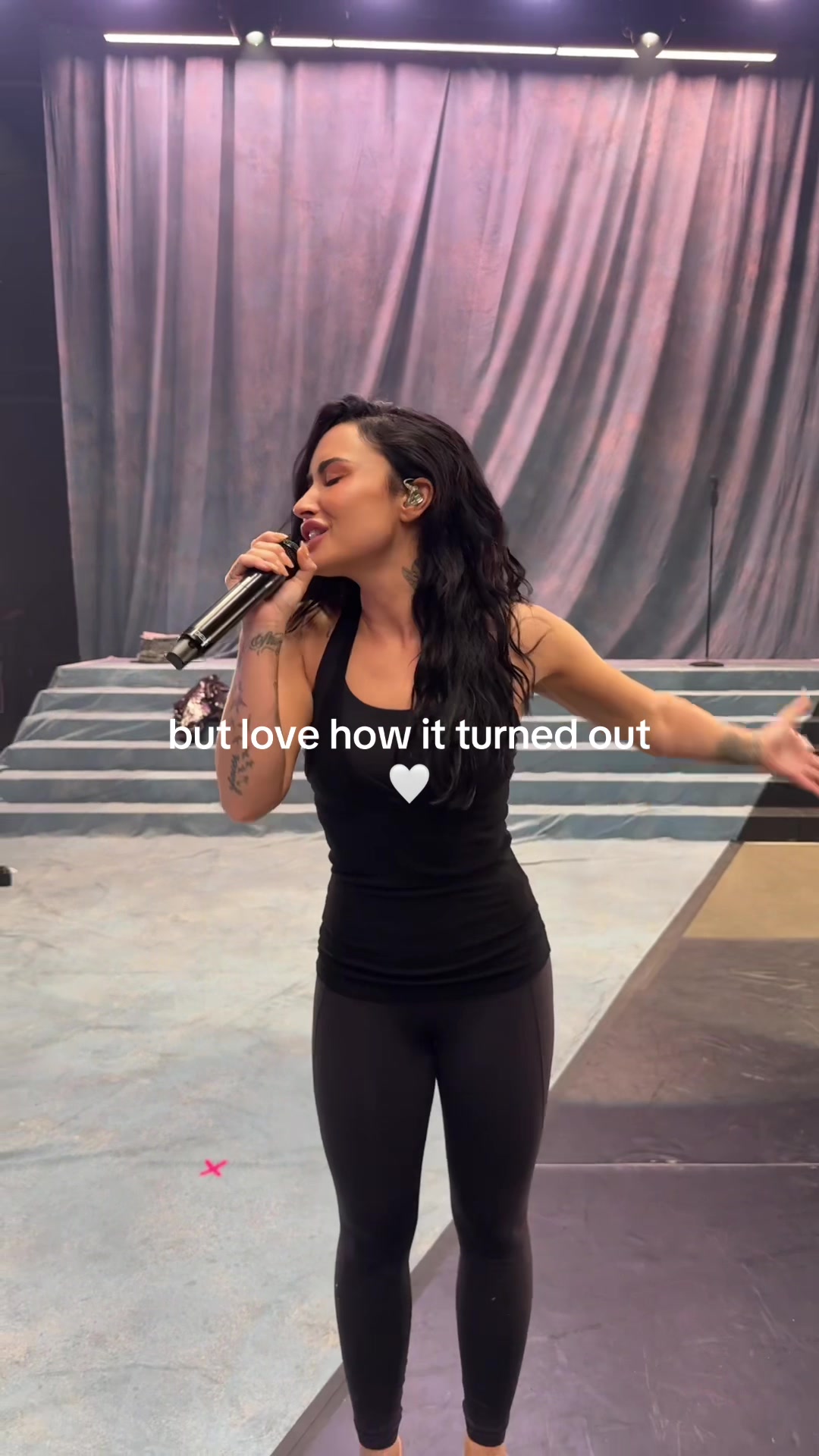 @Demi Lovato