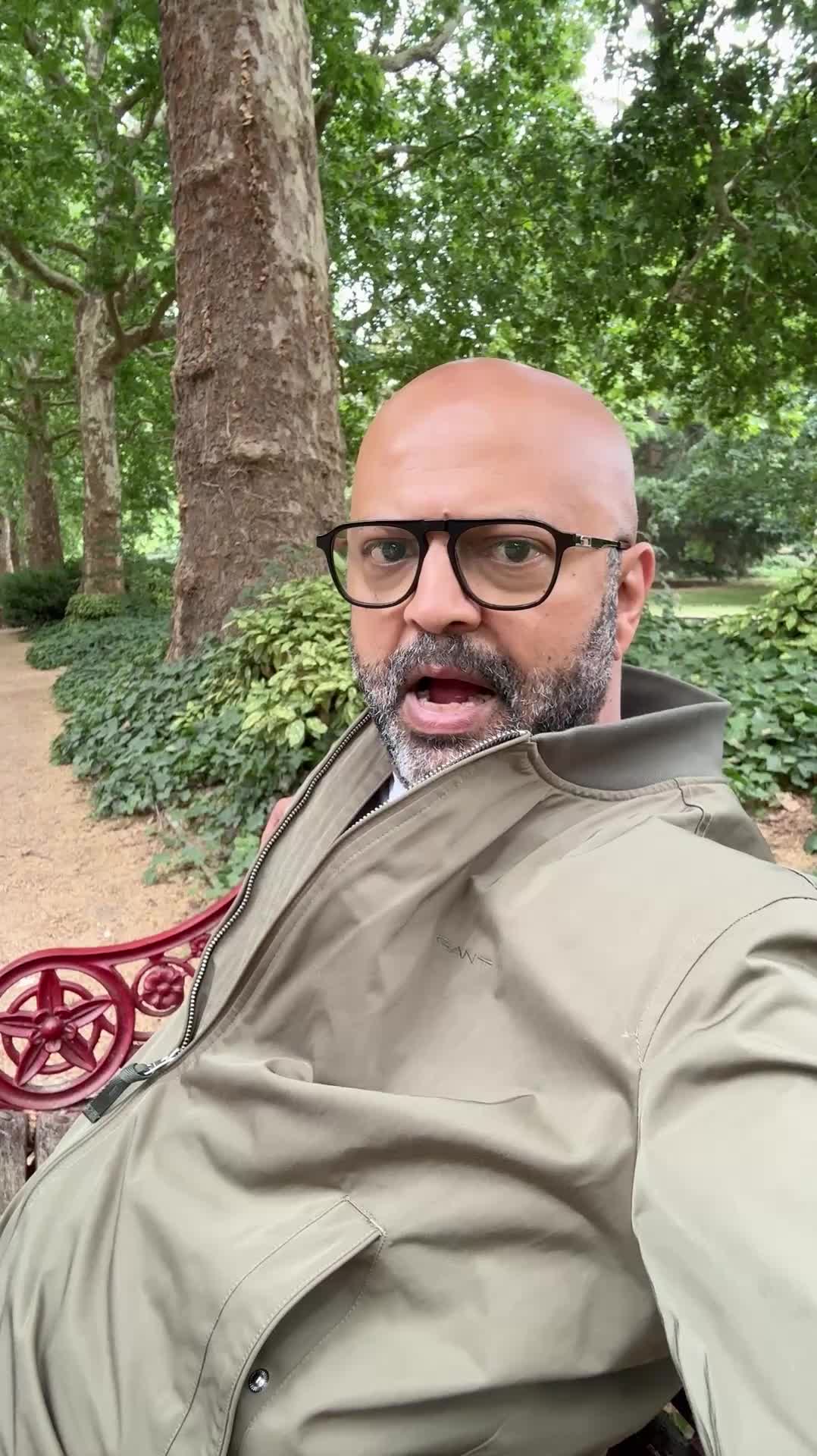 @thetravelingprofessor