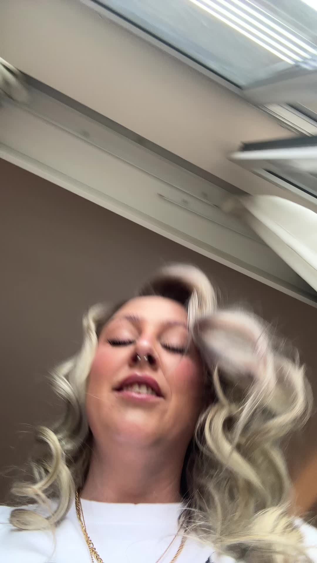 @Rachel ๐ค๐
