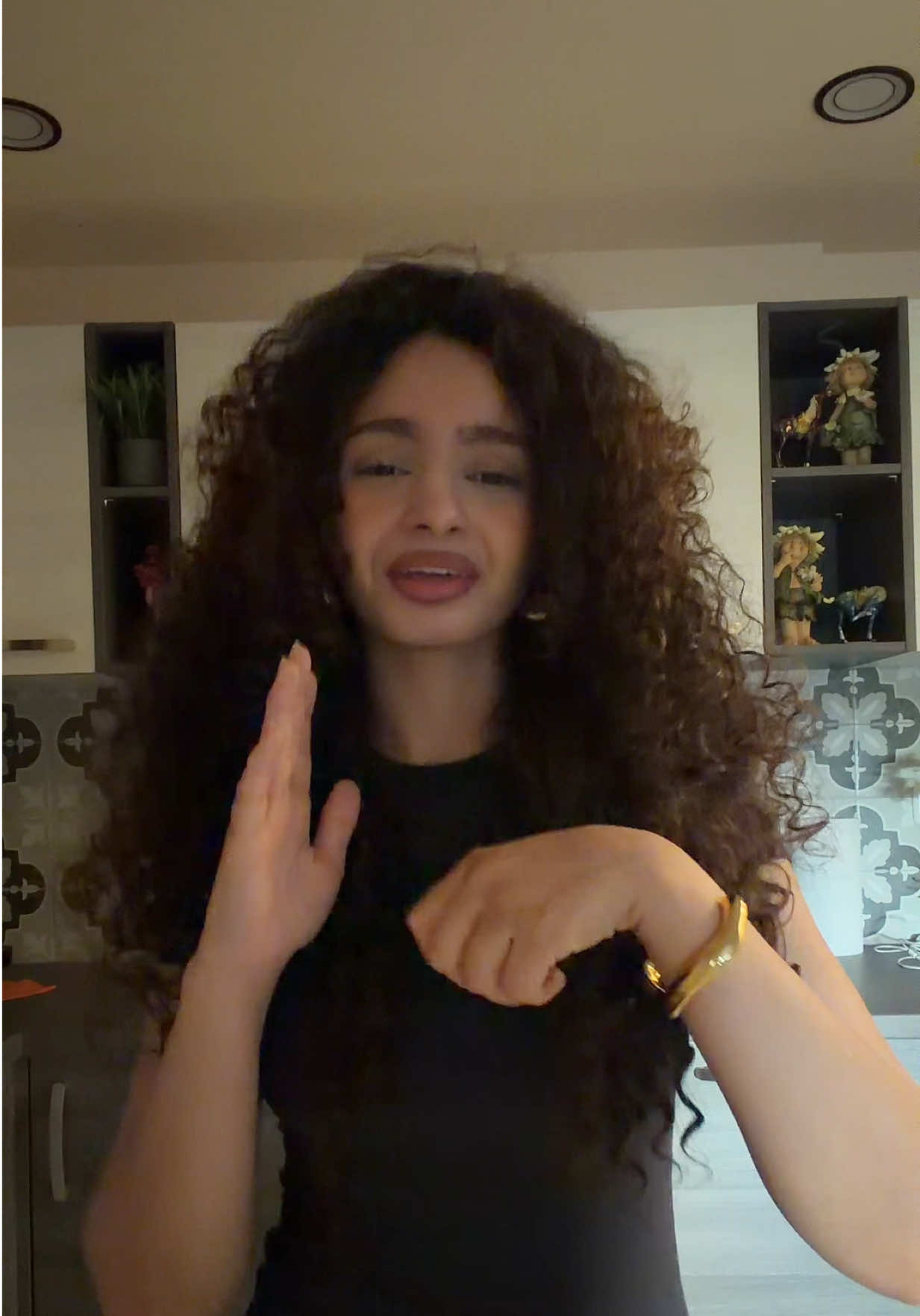 @Eliana