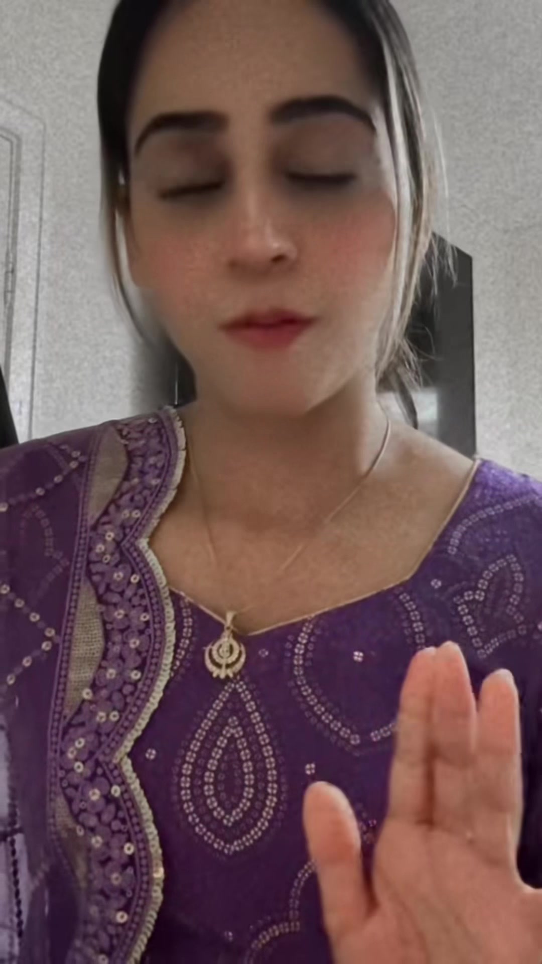 @Pinky_xoxa1
