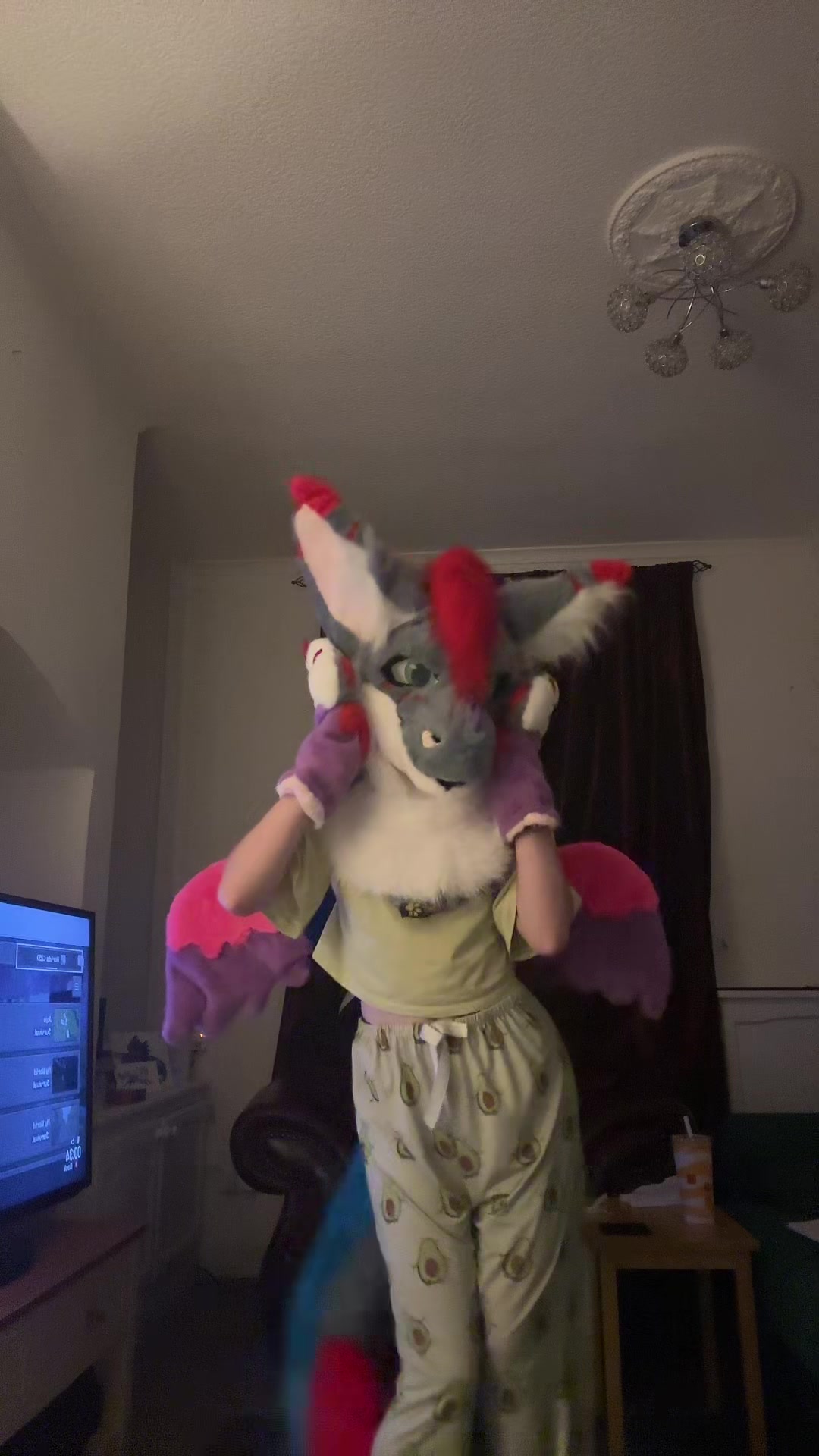 @Cola_the_angeldragon ❤️🖤