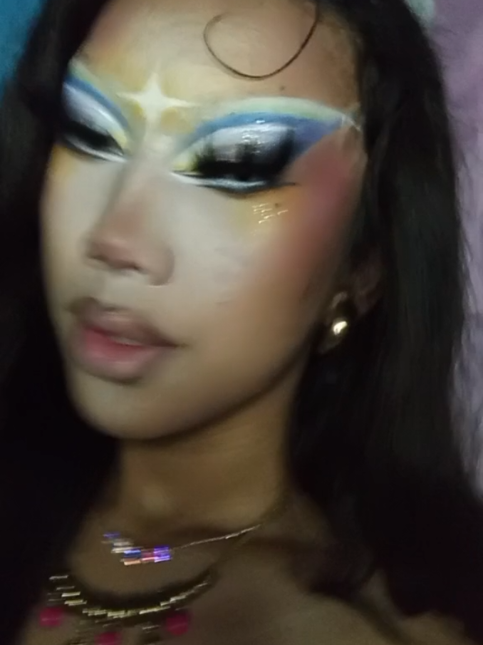 @Charlotte Elara
