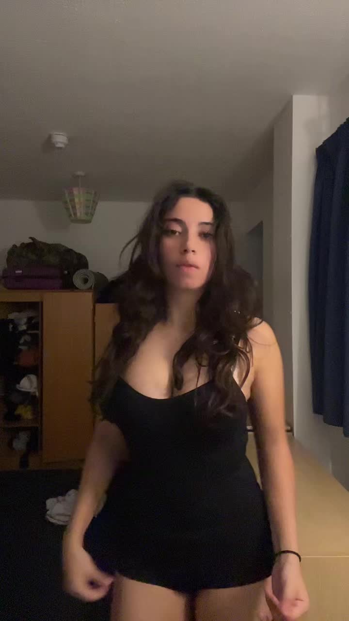 @Ella 🐆🥥🌸