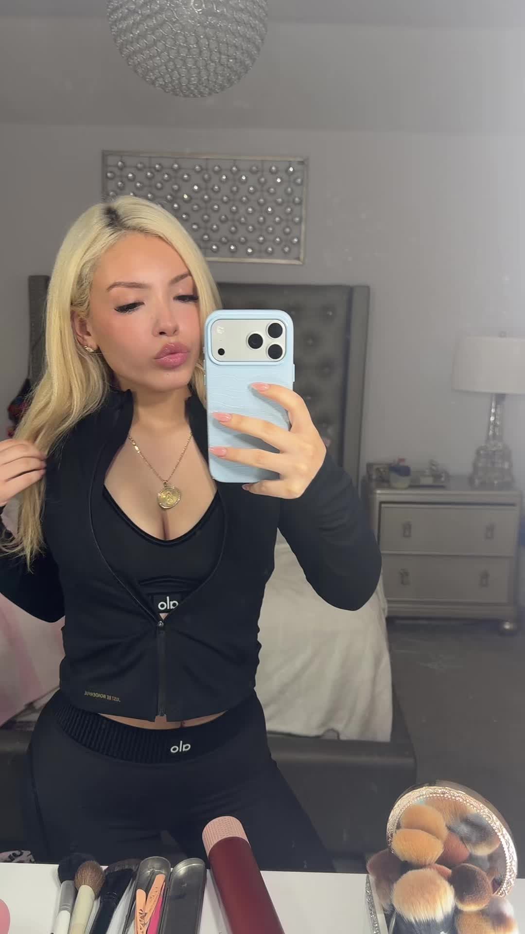 @Fati