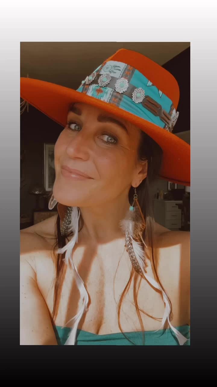 @CHICKTOK
