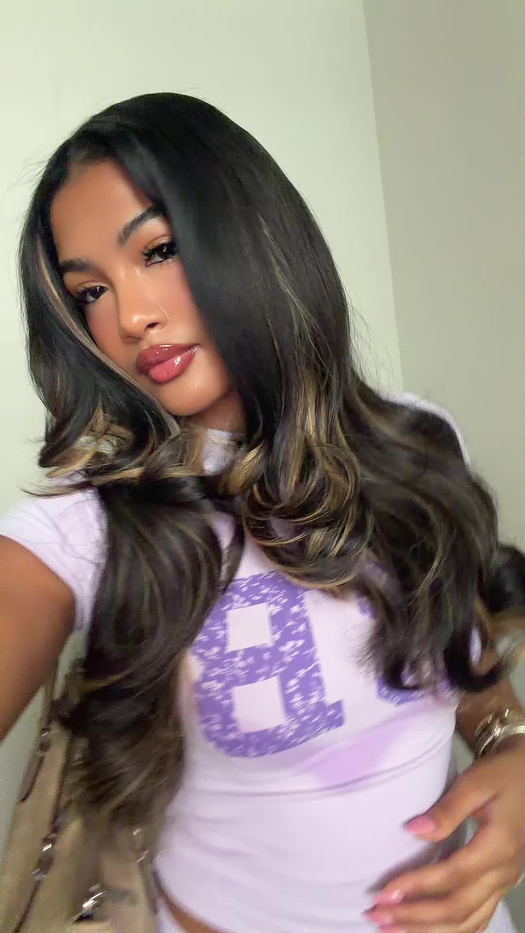 @KIRA SIERRA