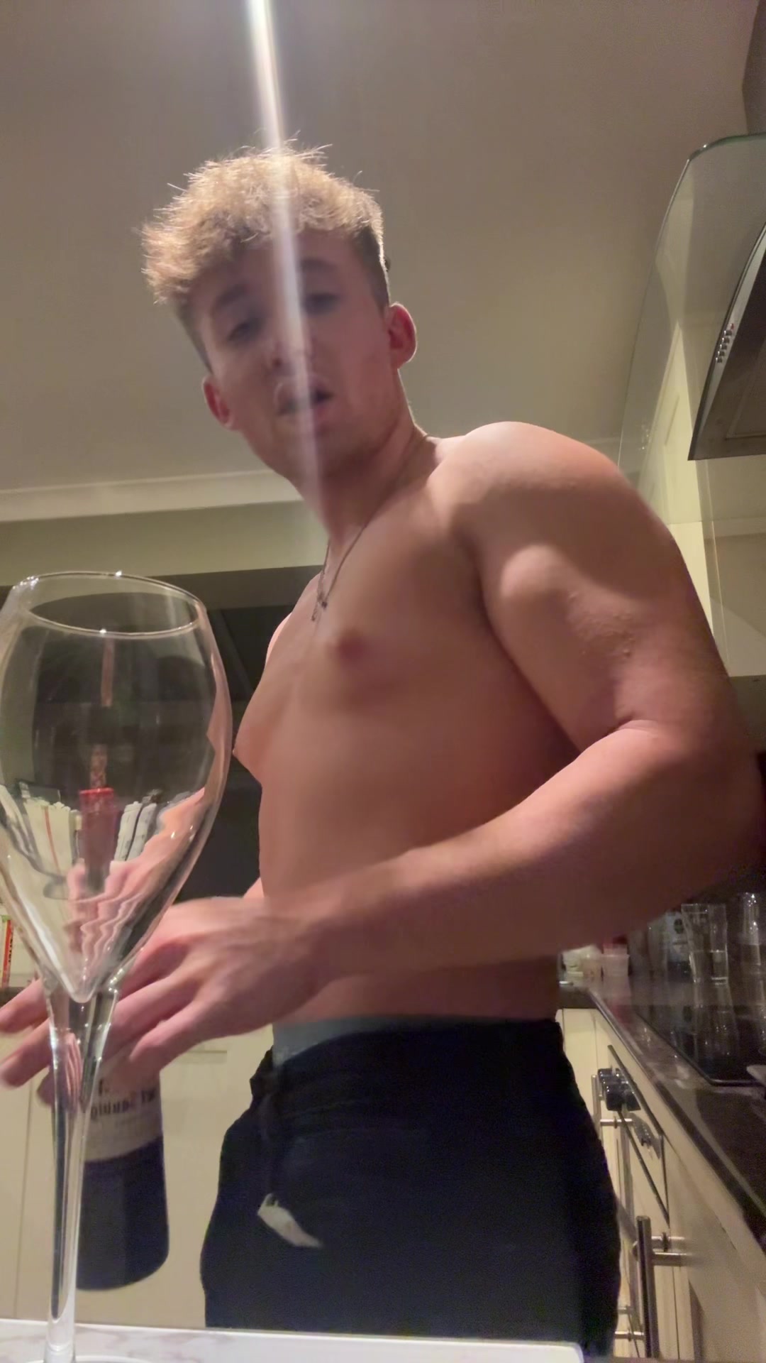 @itzisaacjames