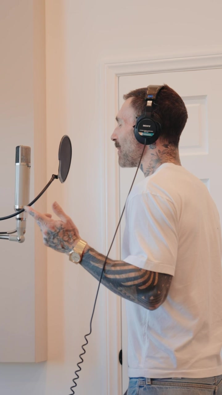 @Maroon 5