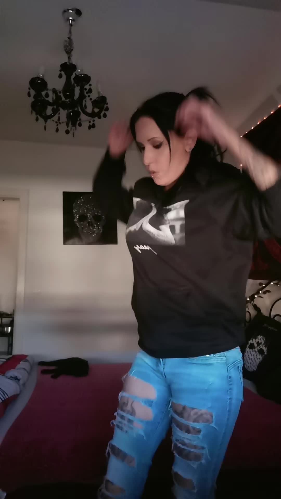 @⛧ ScHwaRzeSLeDeRLuDeR⛧