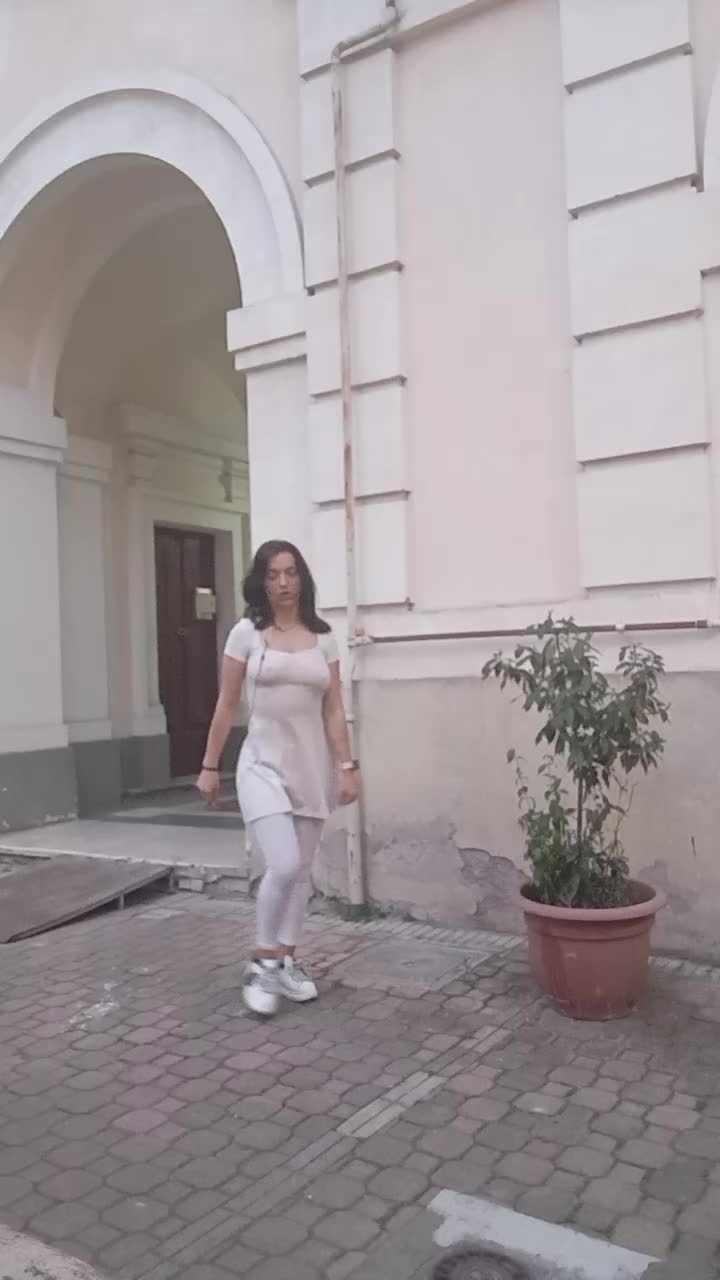 @Ionela As Roma💛❤
