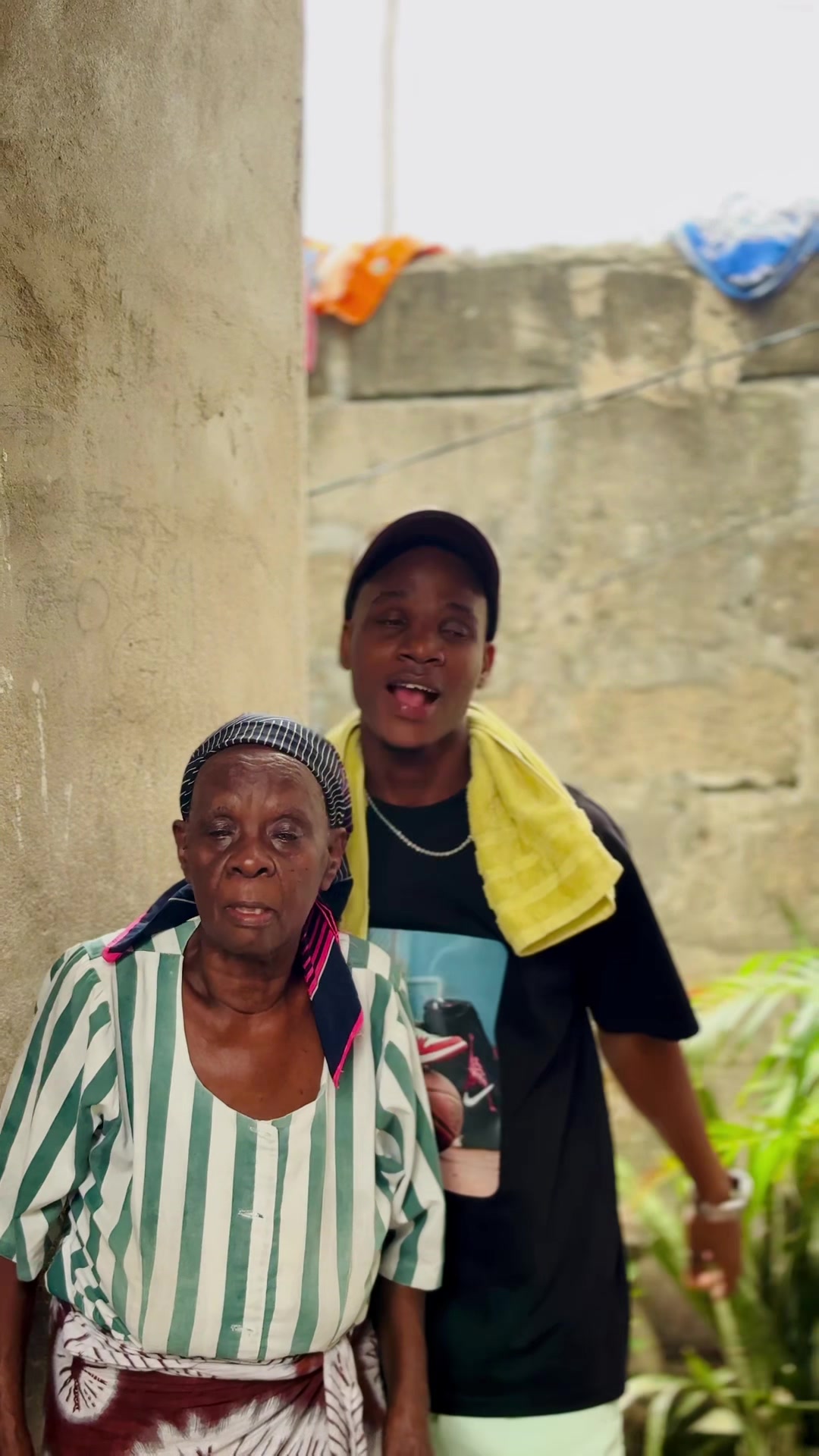 @Hans_boe_wa_bibi 👦❤️👵
