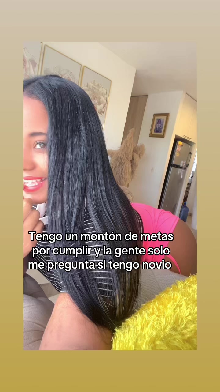 @Anyara_brito