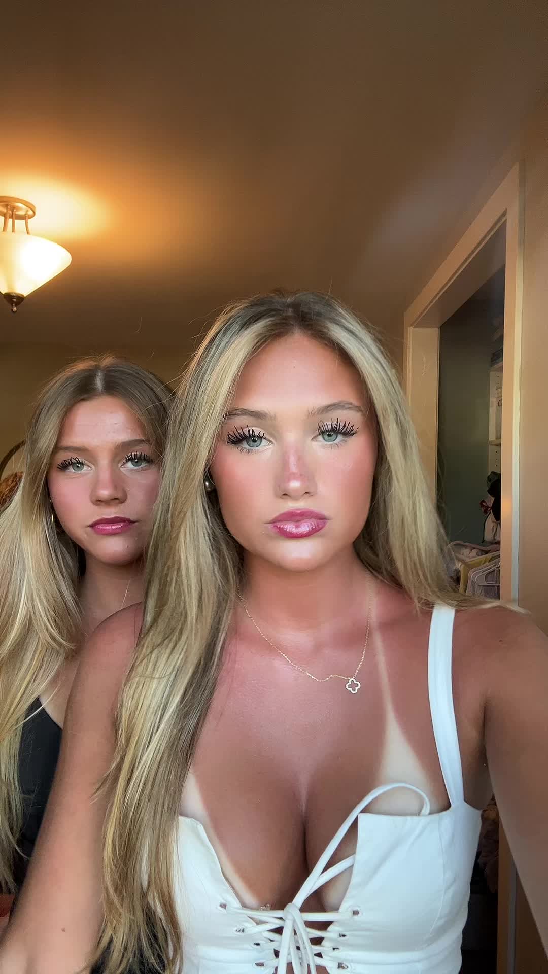 @😝🌊✌️💕🏃&zwj;♀️