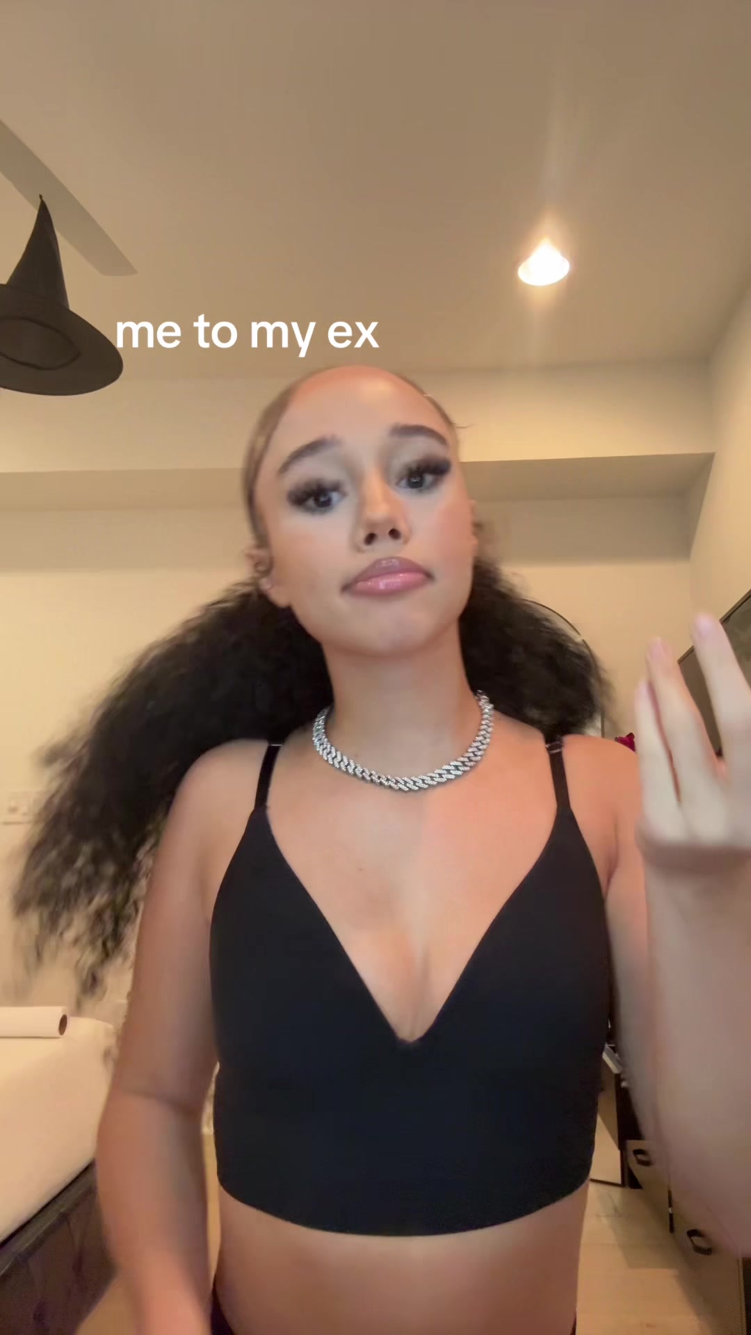 @🐰