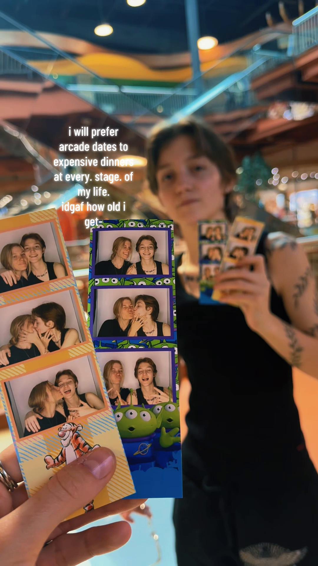 @lainey lou who