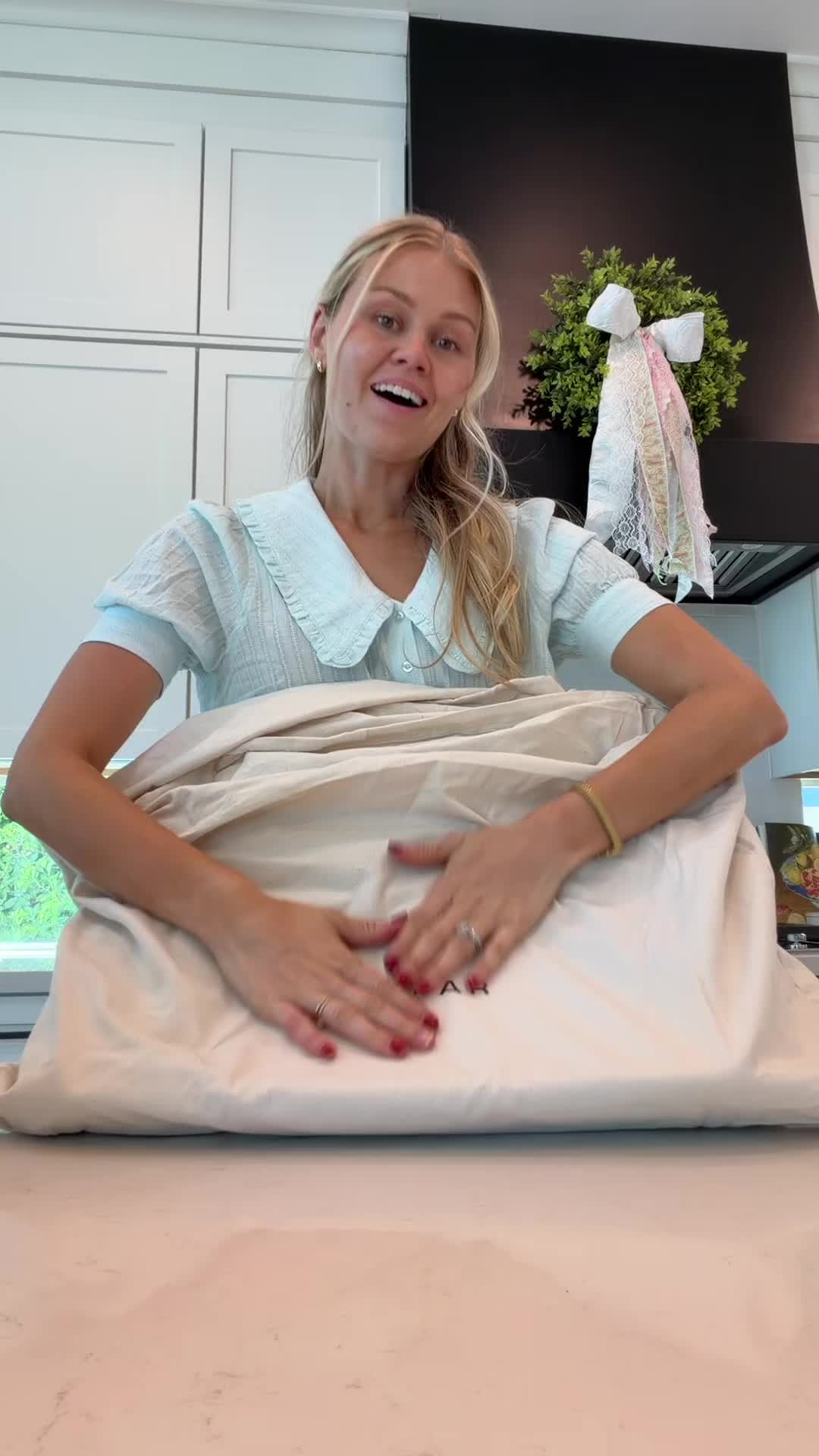 @BELLA