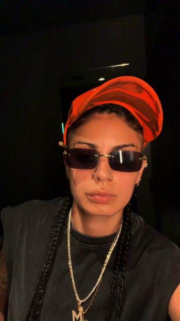 @Dolllamo