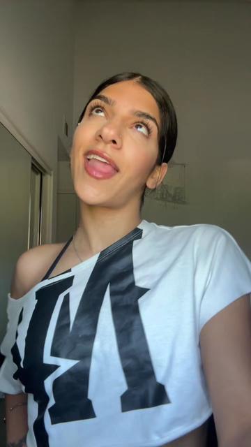 @Aryana