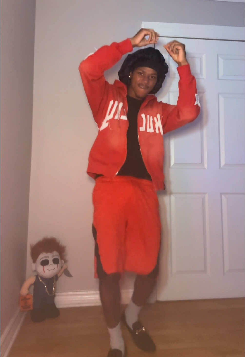 @Dee🧸