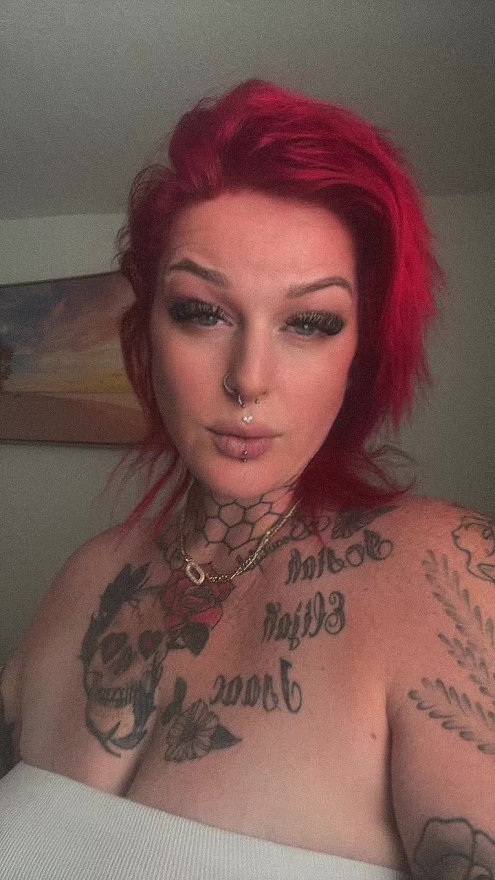 @tattedredbarbie
