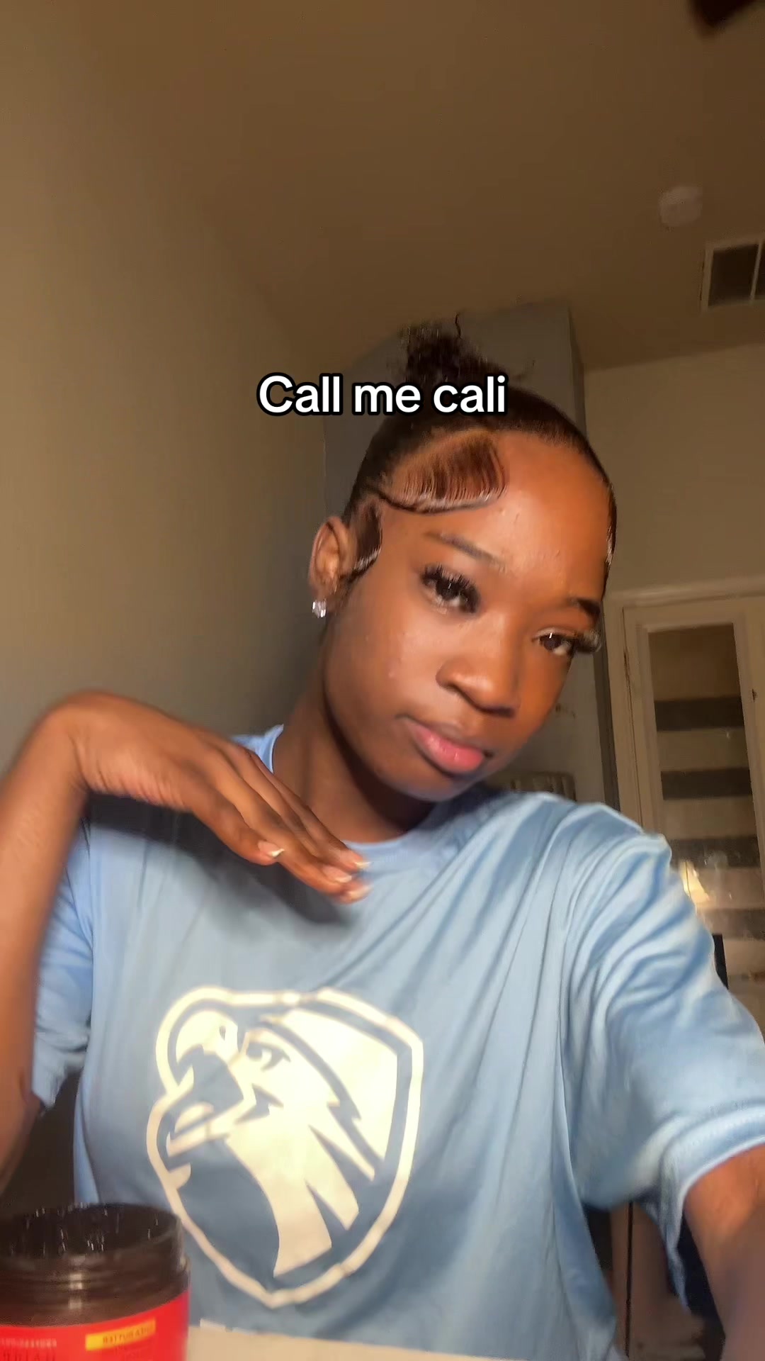 @Mikayla.com