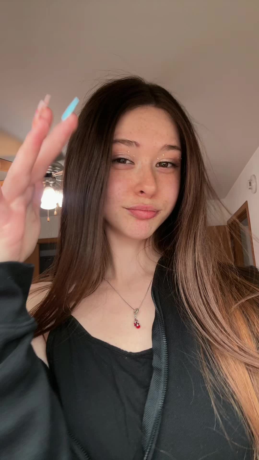 @🛸🦈