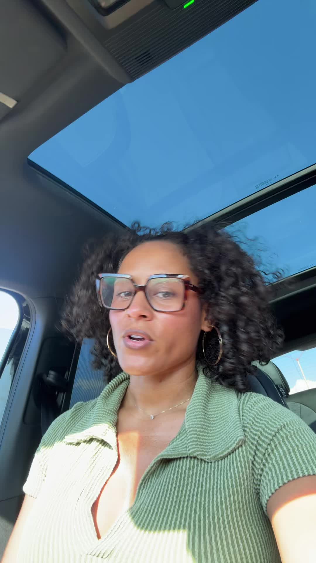 @Chellylashun