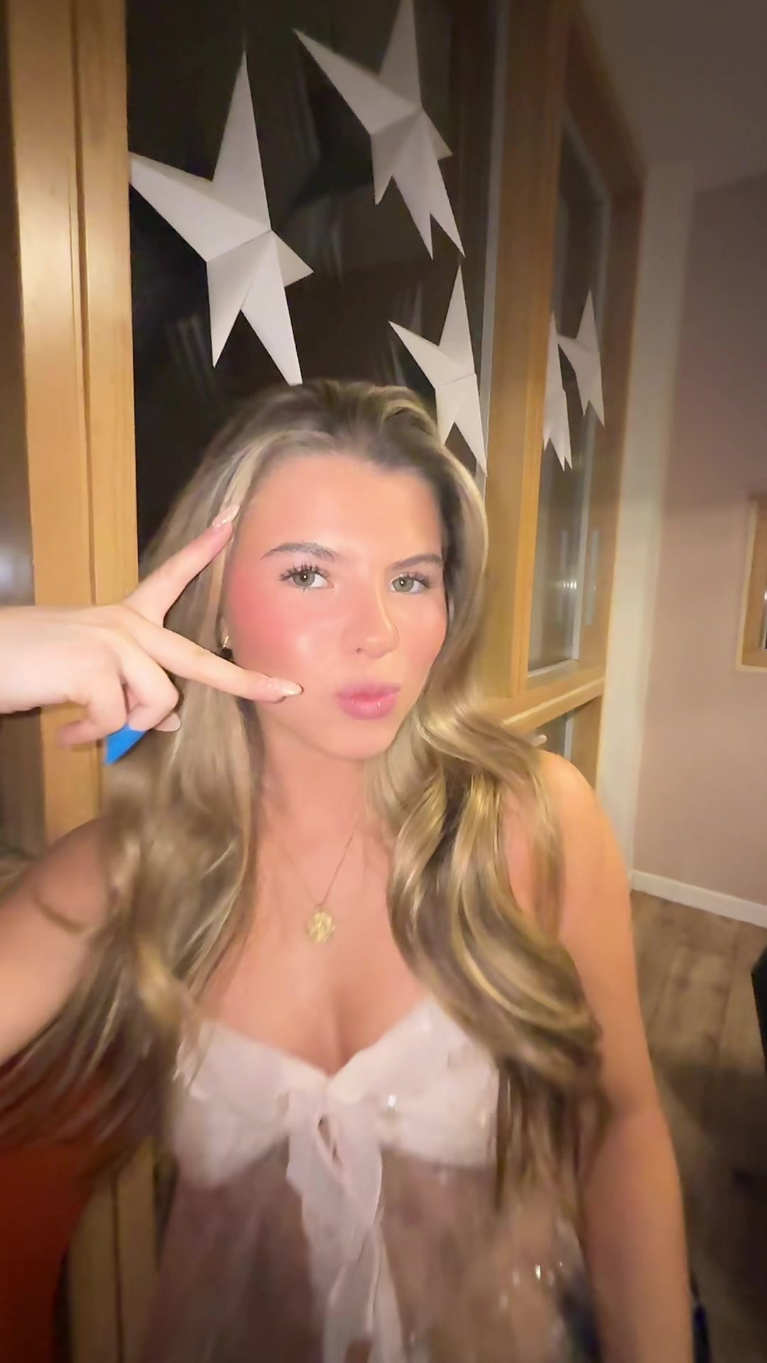 @sophiaphilips_