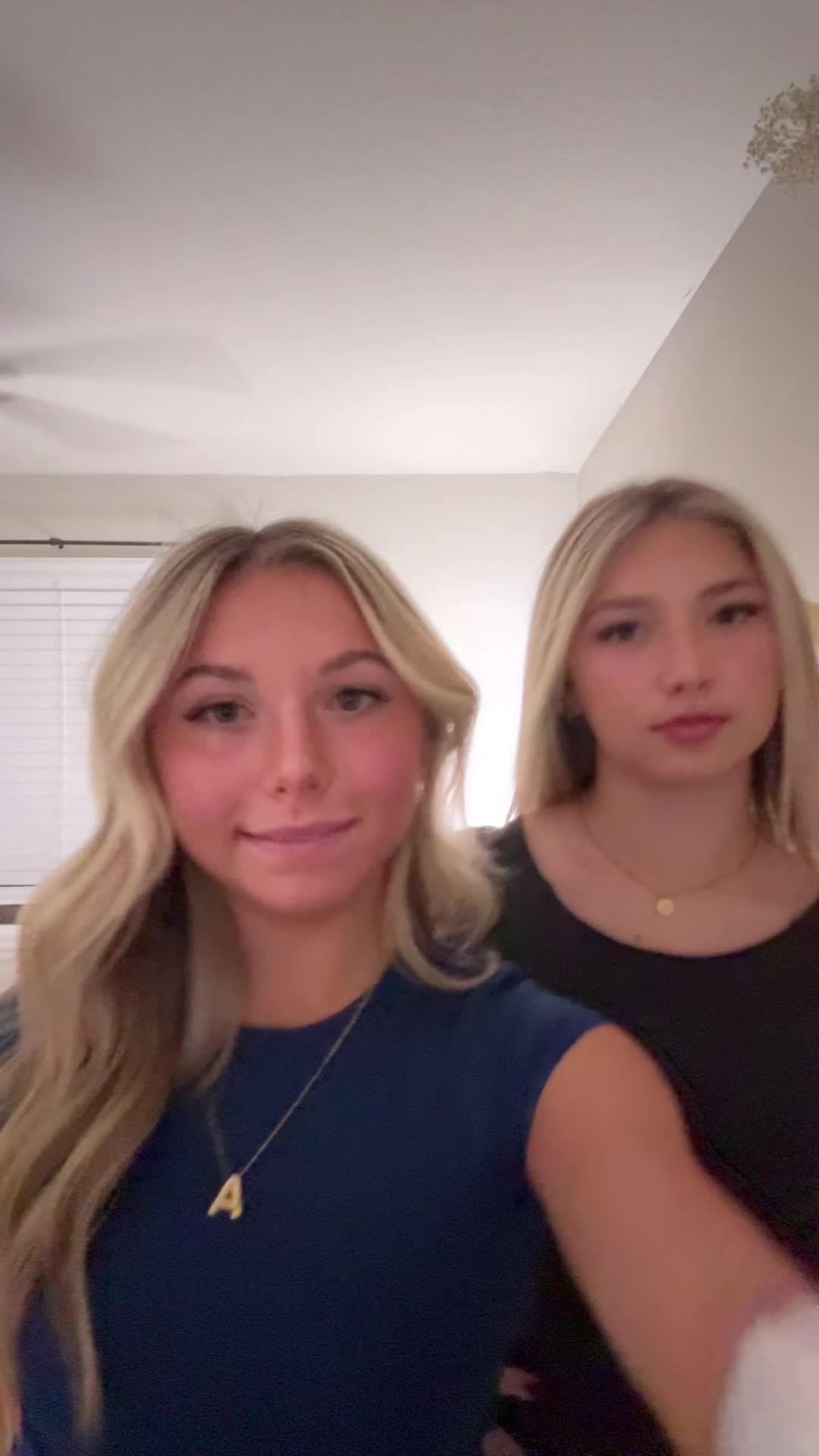 @lizzyjanen