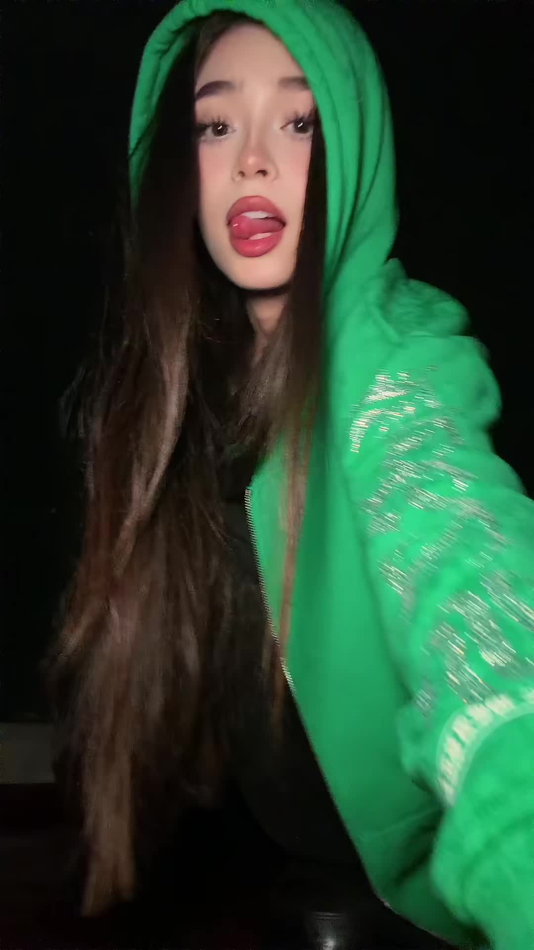 @Ella Santos