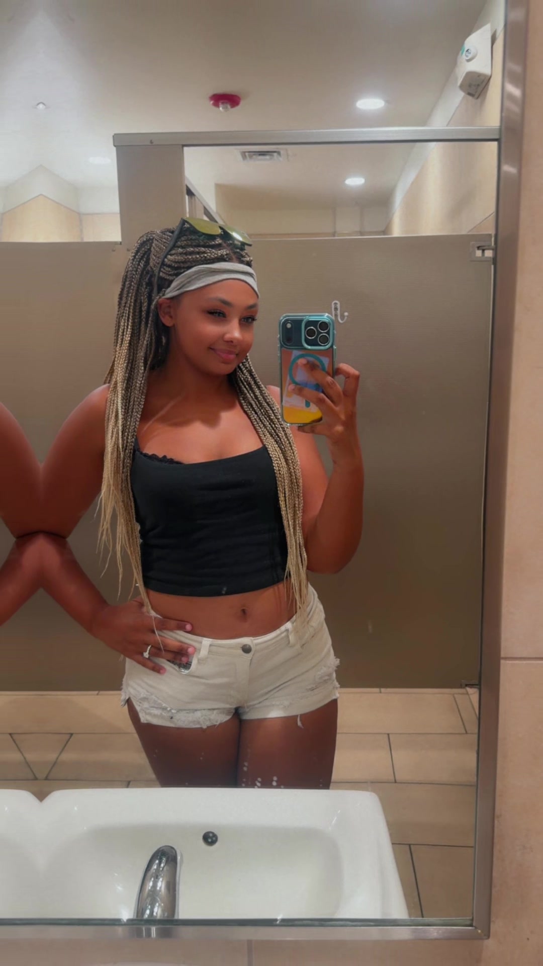 @nobeautyqueen08