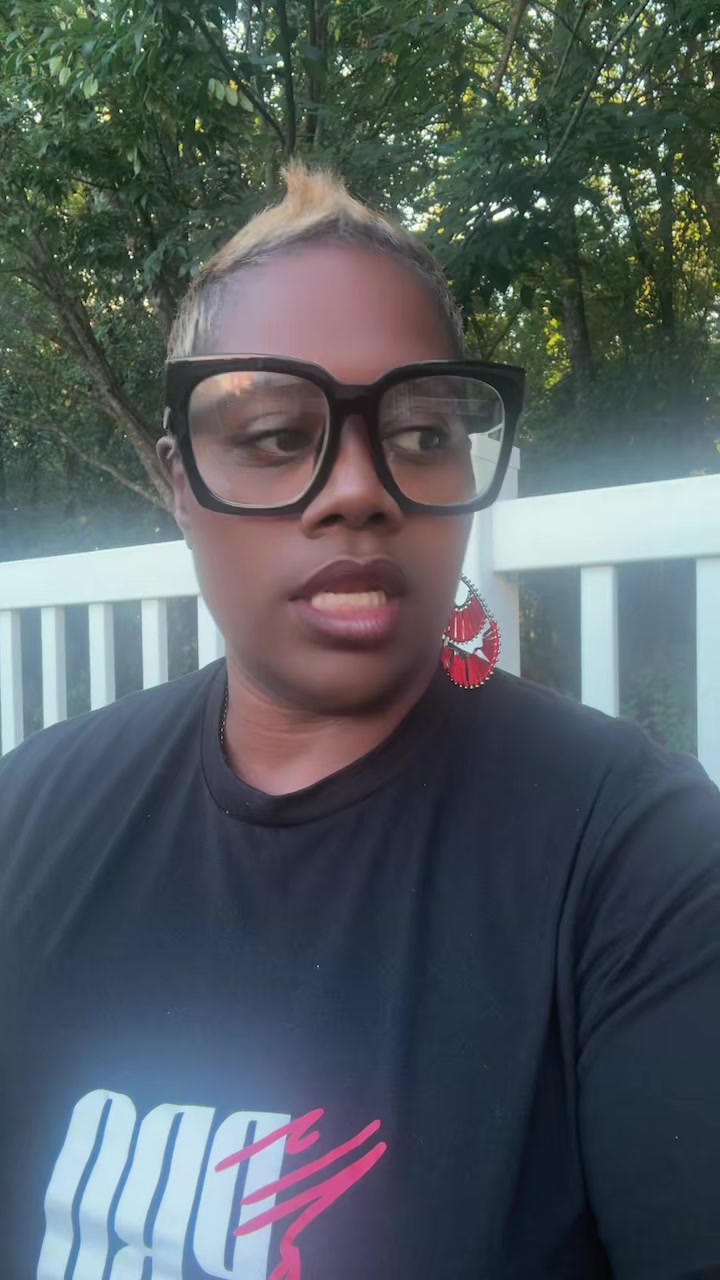 @LadyVina