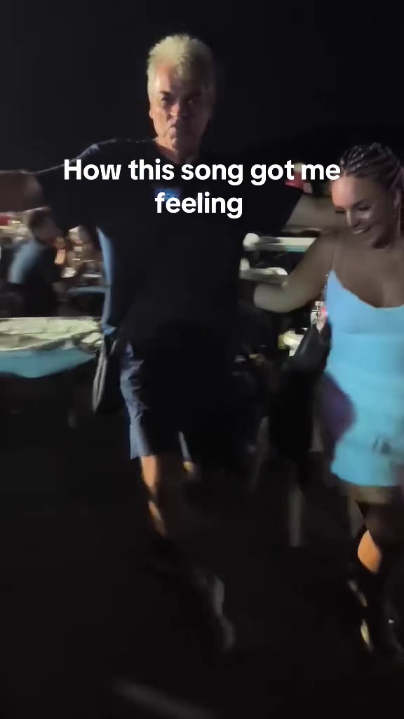 @(;)