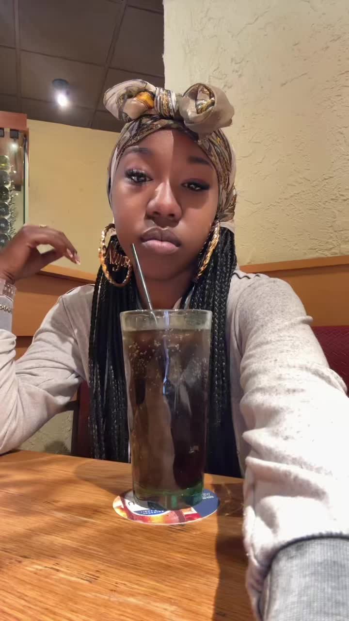 @Aniya ⚡️