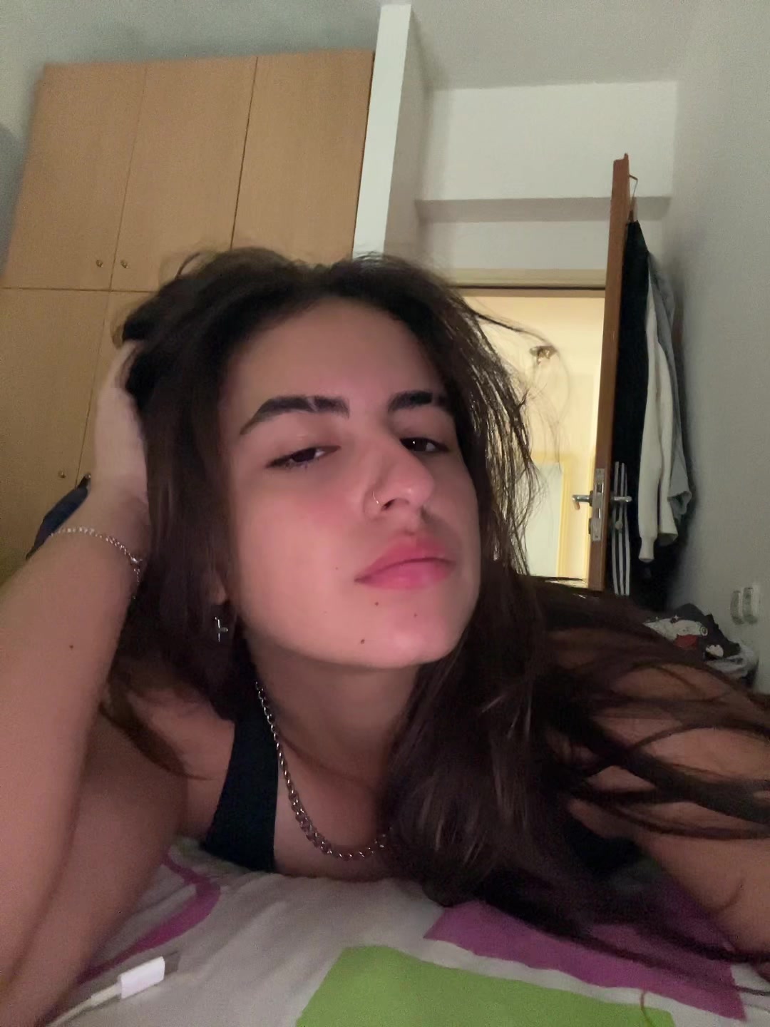 @d3sp0ina