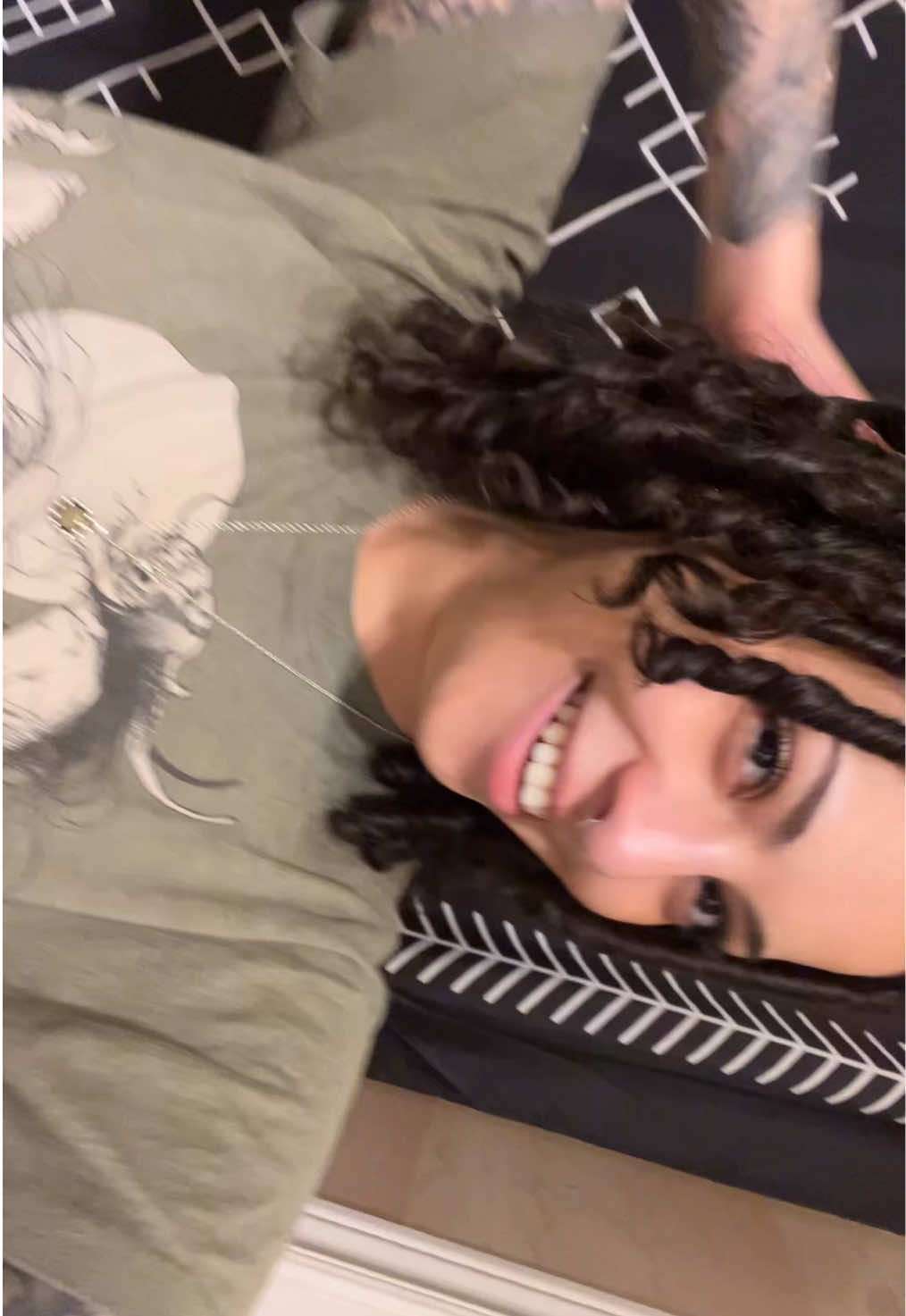 @𖡼