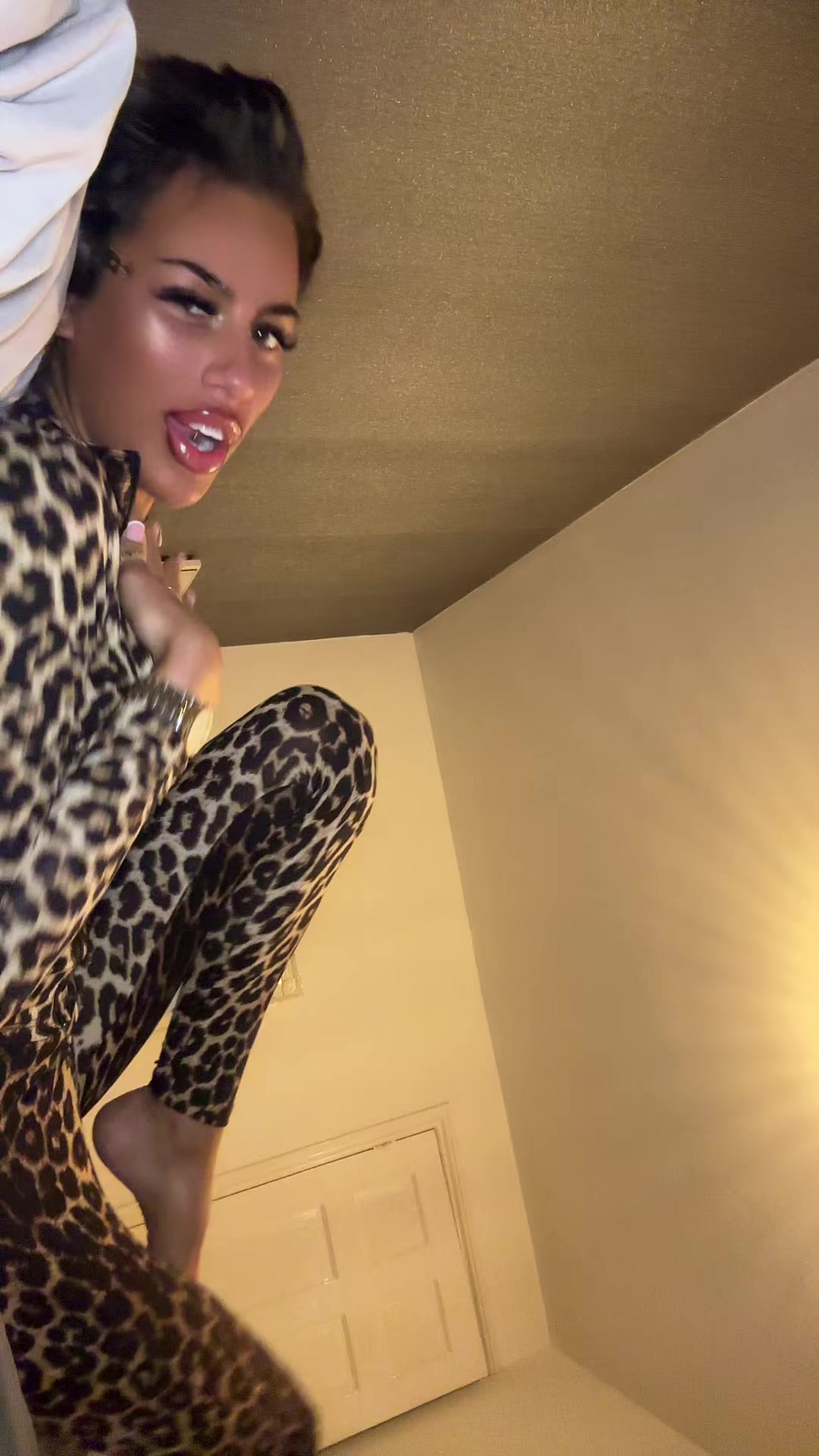@beccarosefloodxo