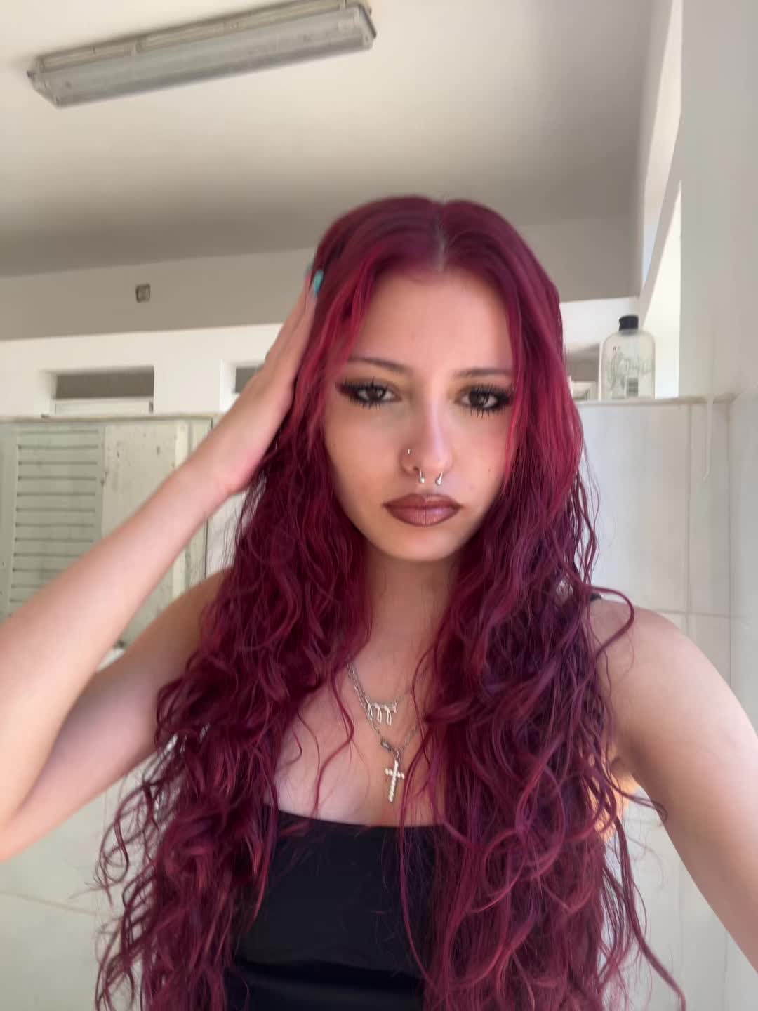 @elenaki