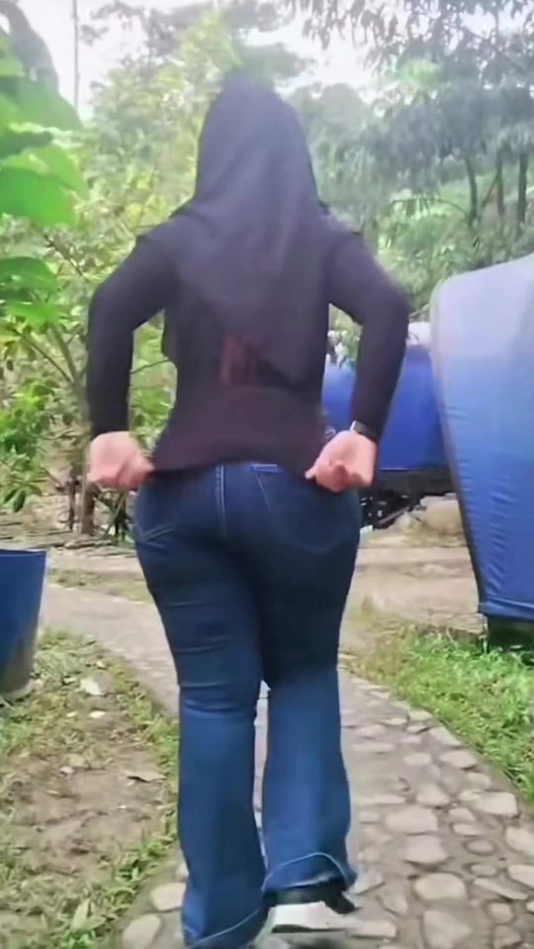 @DEWIasmara396