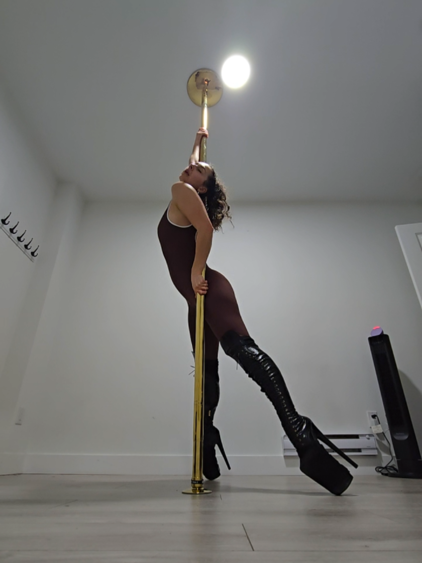 @anisa 🇨🇦