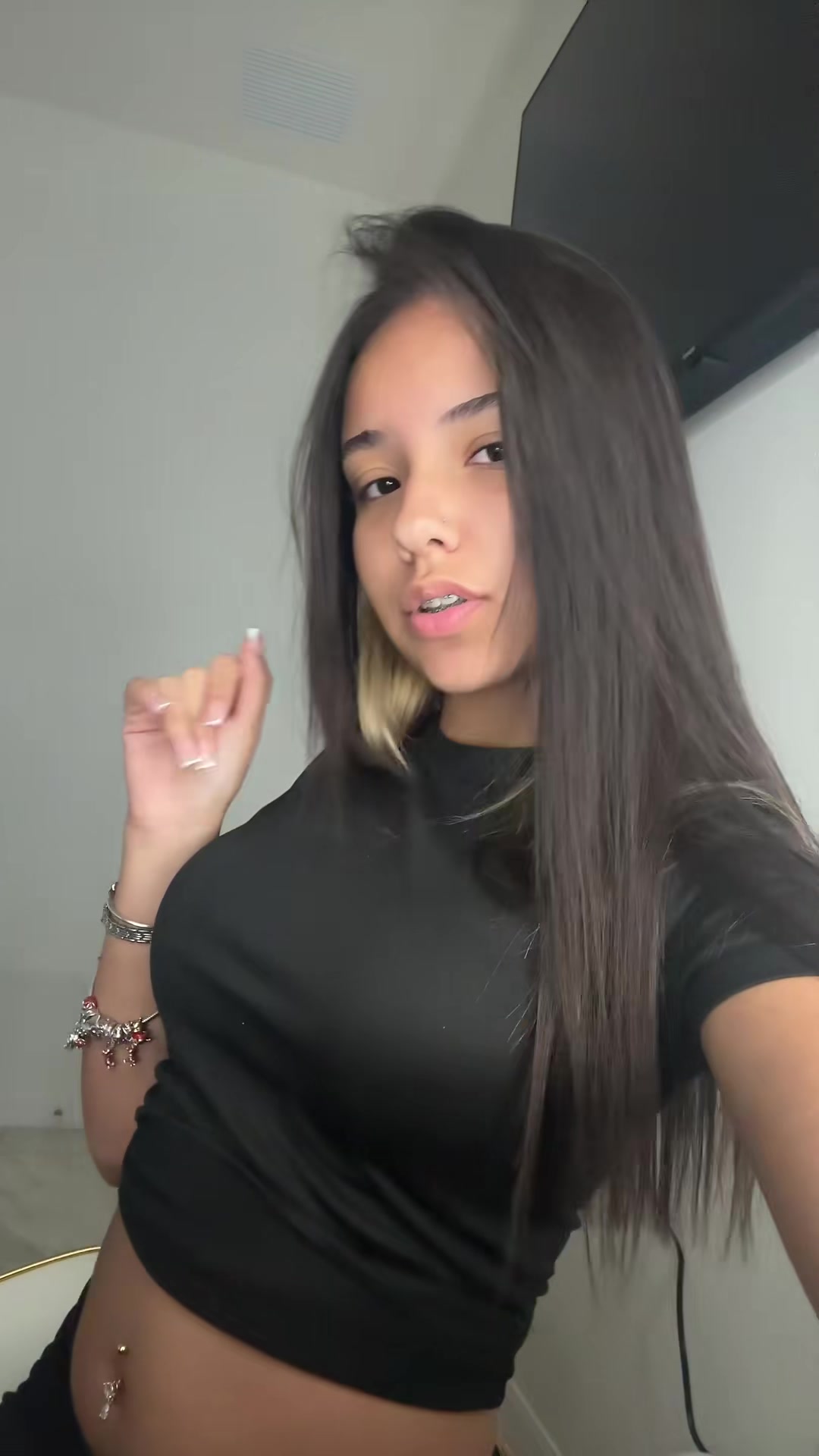 @𝓰