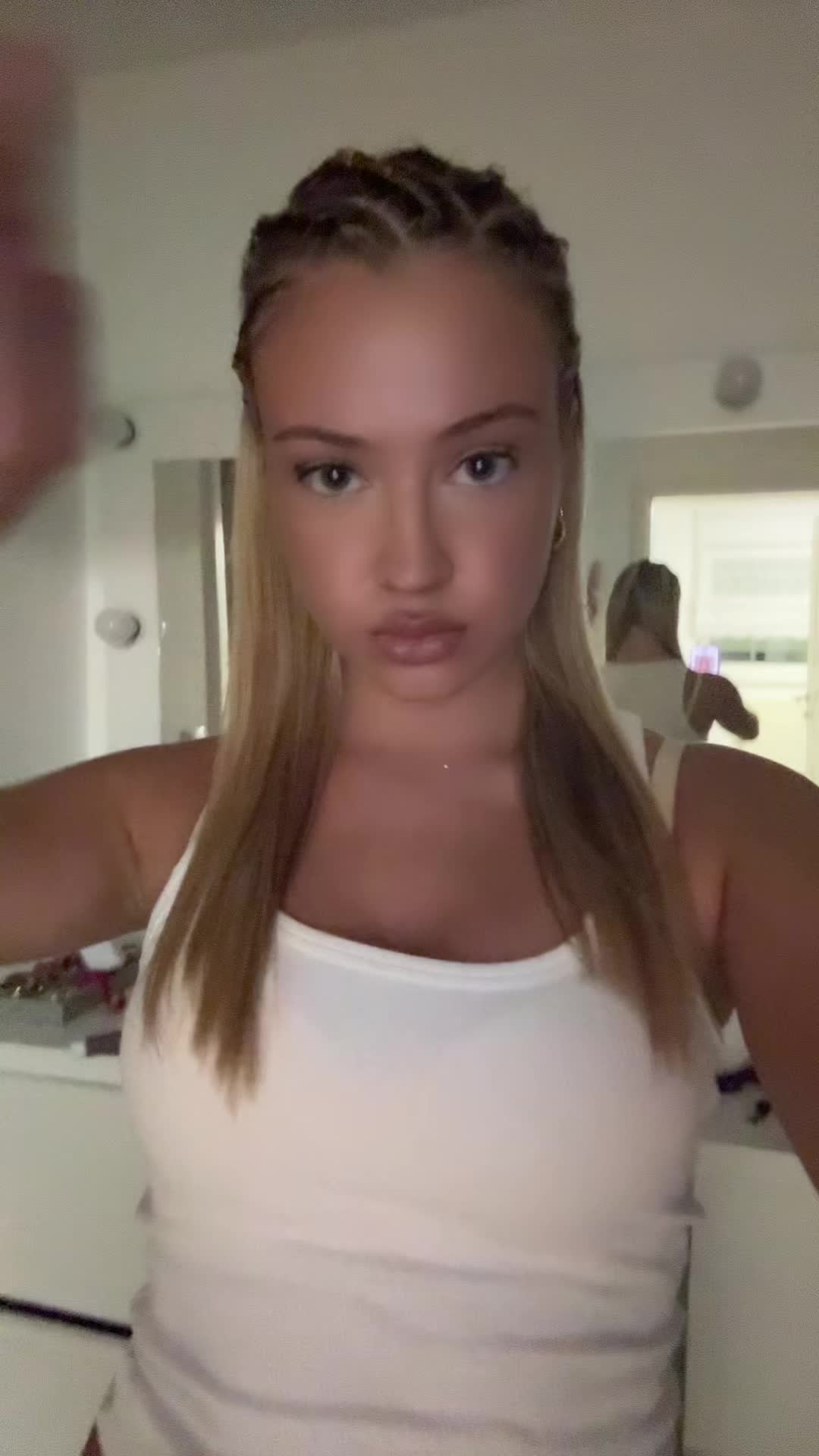 @𝒩𝒸&prime;