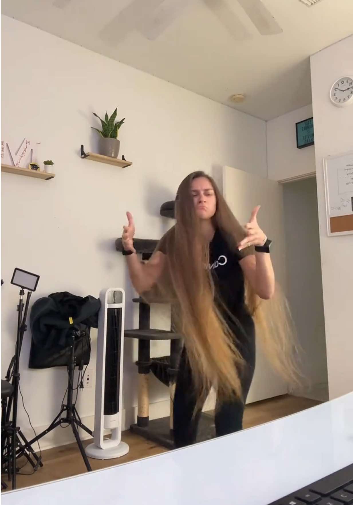 @mik👀