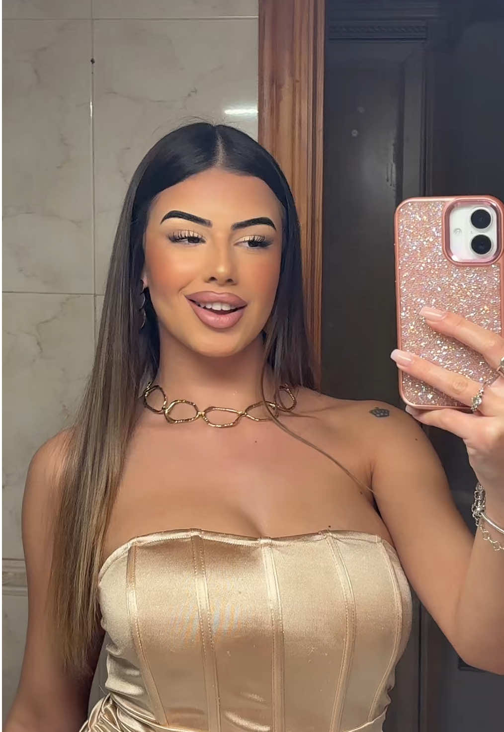 @mellamoirenita