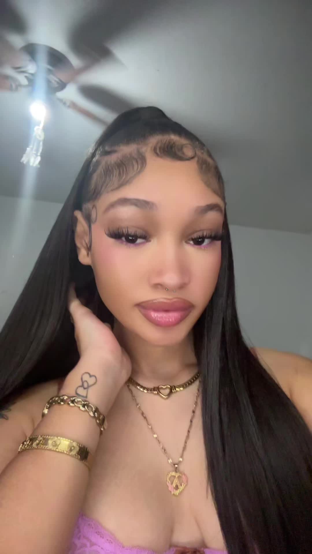 @aniamonaem