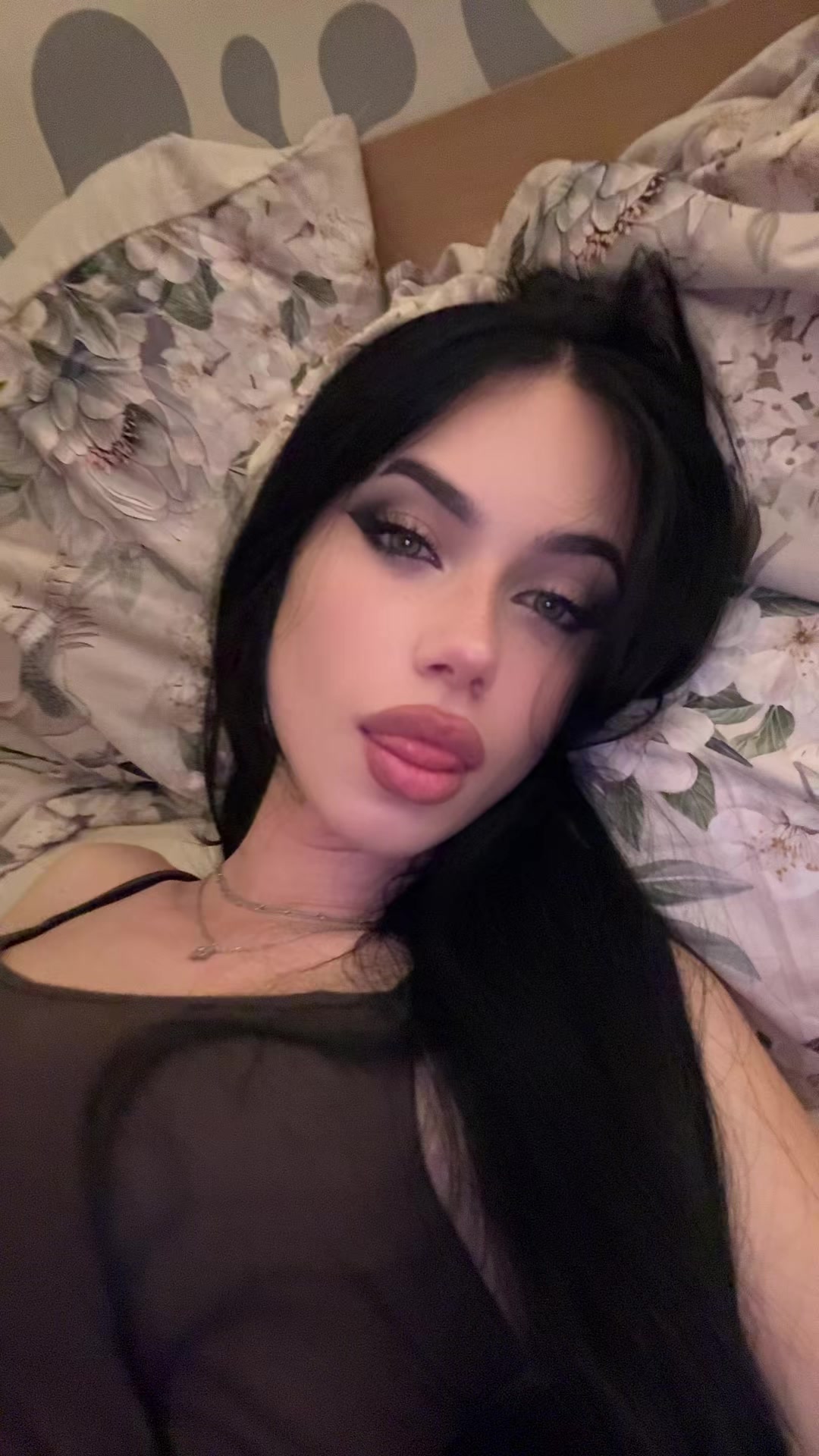 @Victoria ✨
